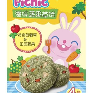 Alice Picnic Veggies Hay Cakes